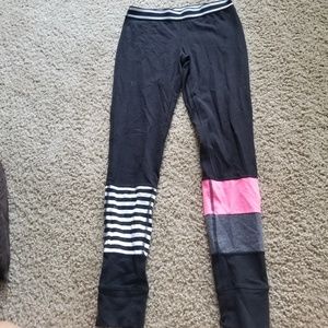 Material Girl Active design leggings